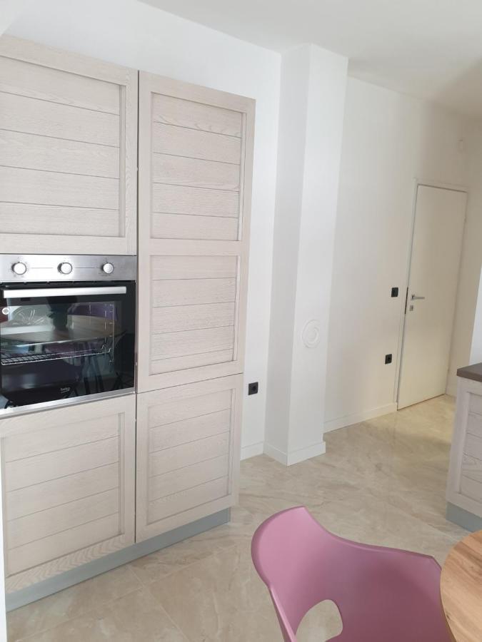 Apartments Gabi Omis Exterior photo